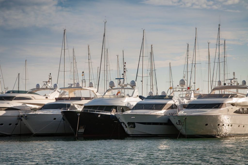 Start a Boat Charter Business
